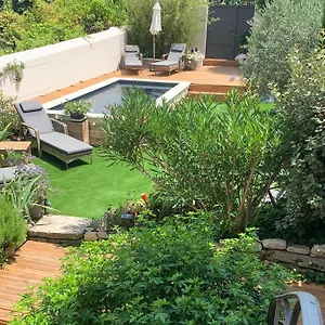 27-le-lion-dor.fr-provencehotel.com/